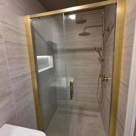 Sli Rua Spacious Escape Westport